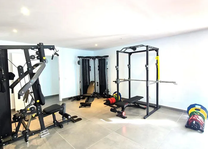 Stunning In With Amazing Views, Pool And Large Gym * Benalmádena